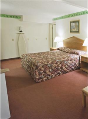 Americas Best Value Inn - Manchester Habitación foto